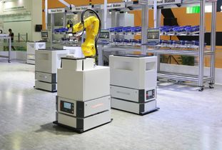 自然无轨导航技术正酣，智慧物流引领智能工厂新风向